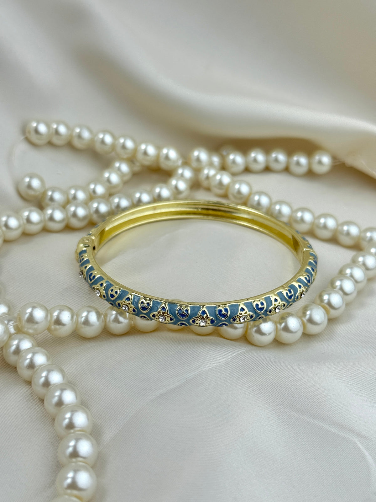 Gulnaar Royale Meenakari Kada
