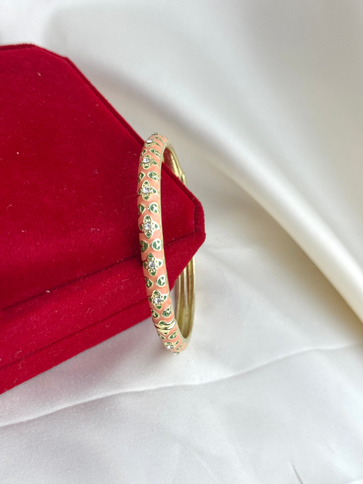 Gulnaar Royale Meenakari Kada