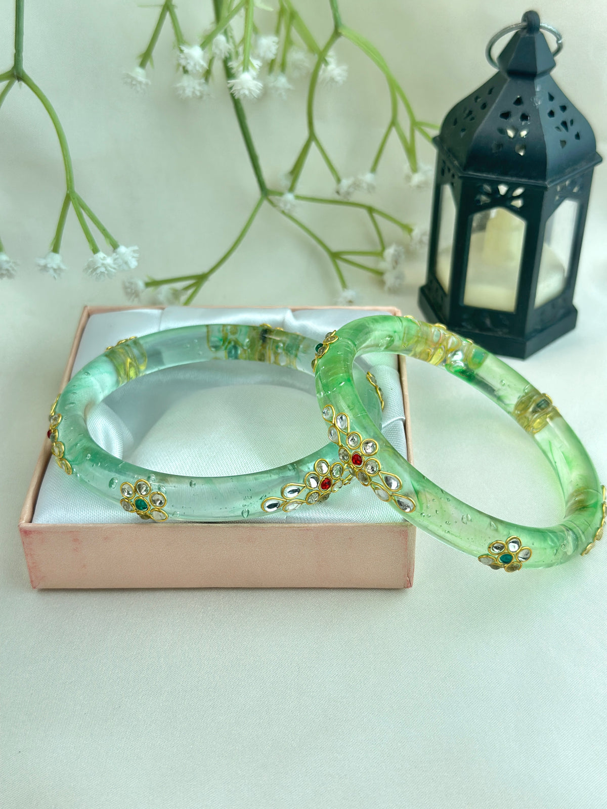 Kundan Studded Meenakari Glass Bangle