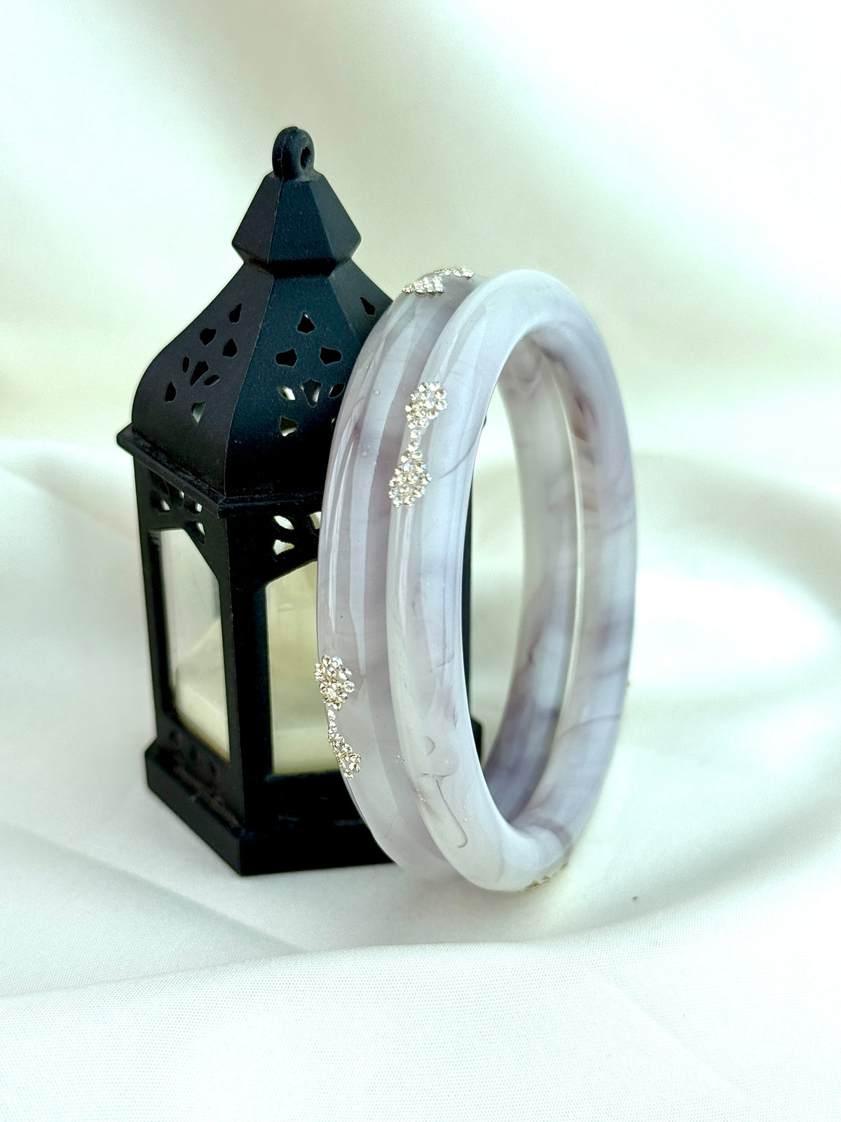 Elegant Onex Stone-Detail Bangles