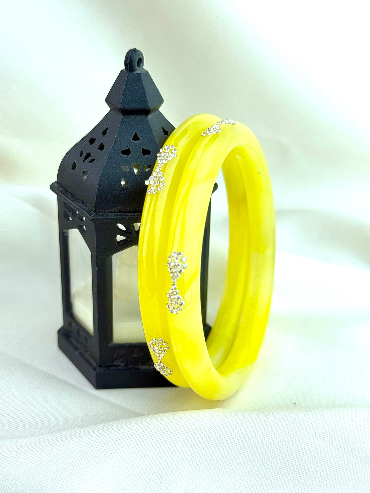 Elegant Onex Stone-Detail Bangles