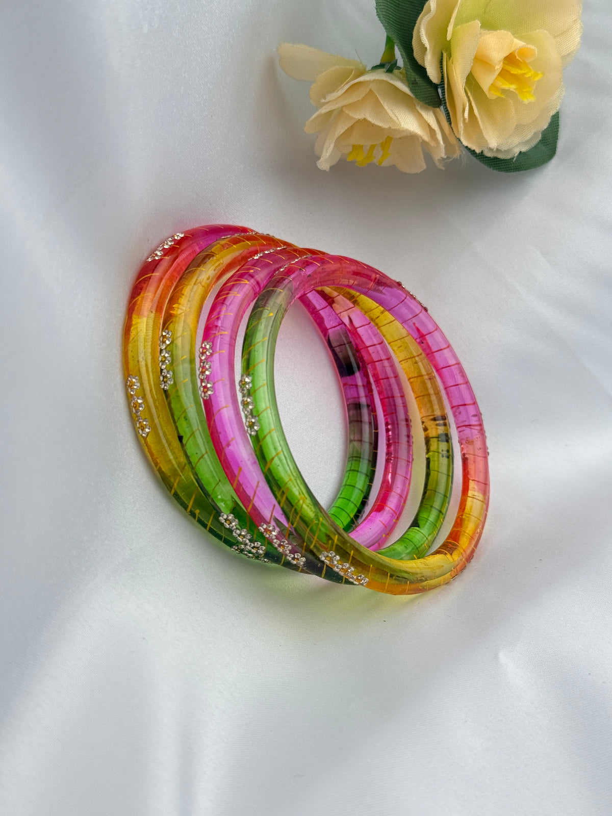 LIGHT MULTI GLASS BANGLES 4 PCS SET