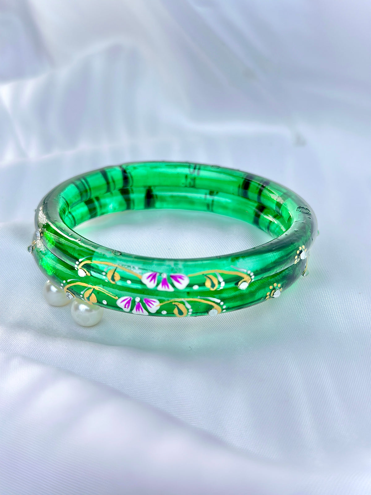 Floral Elegance handcrafted bangle (2pcs set)