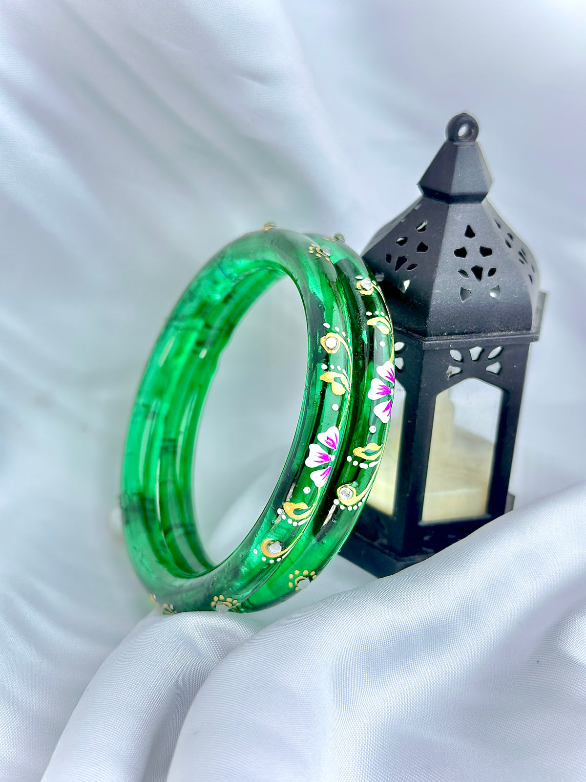 Floral Elegance handcrafted bangle (2pcs set)