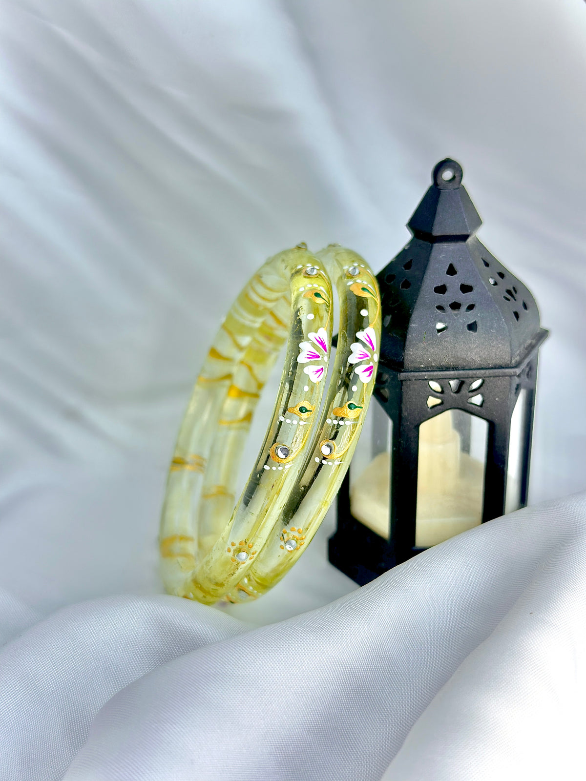 Floral Elegance handcrafted bangle (2pcs set)