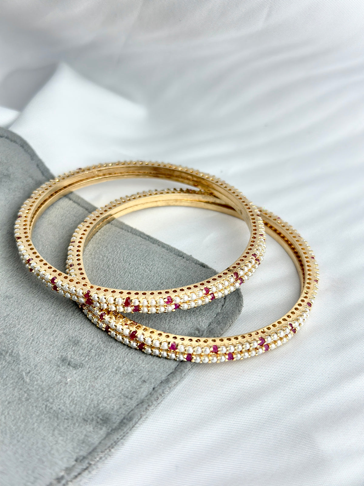 Premium Moti Work Bangles – Classic Indian Style(4 pcs set)