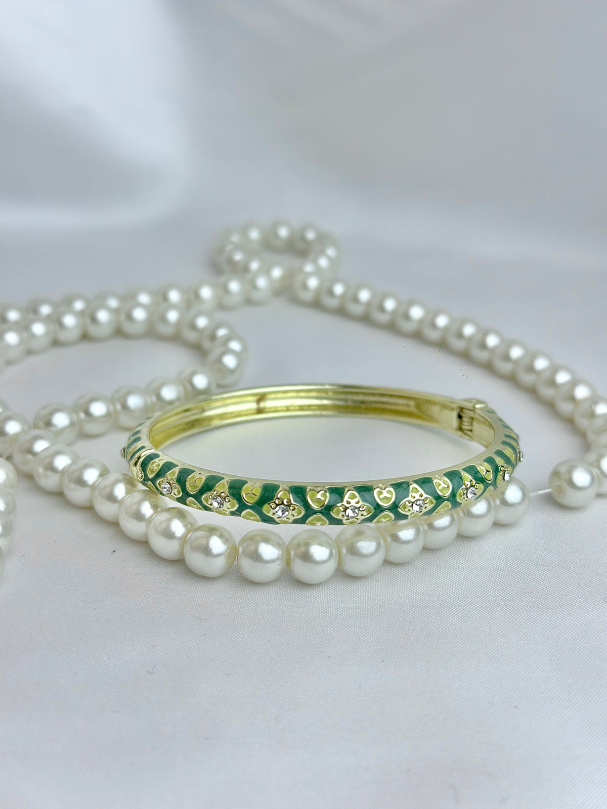 Gulnaar Royale Meenakari Kada
